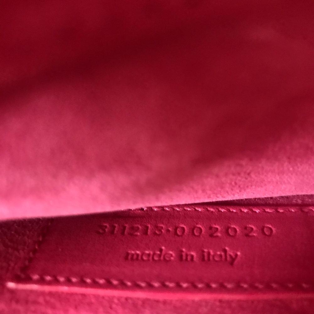 Yves Saint Laurent Linge Y Logo Gold Clutch - Picture 7 of 7